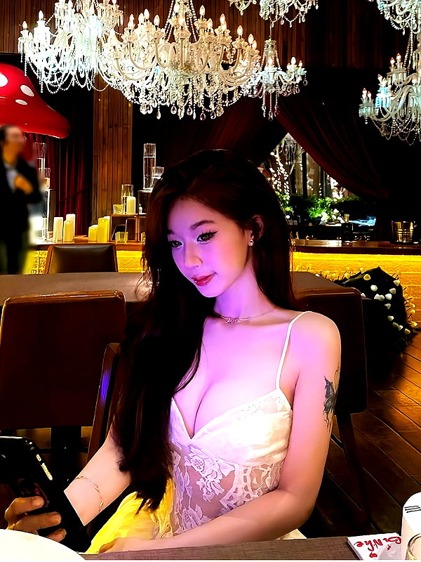 lyhythuedoxinh instagram image archive image
