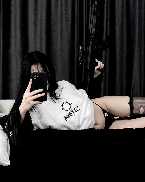 glowmoonshorty instagram image archive image