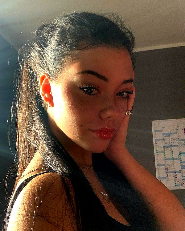 vanessa.rhd instagram image archive image