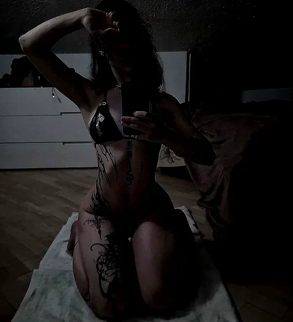 aekamee instagram image archive image