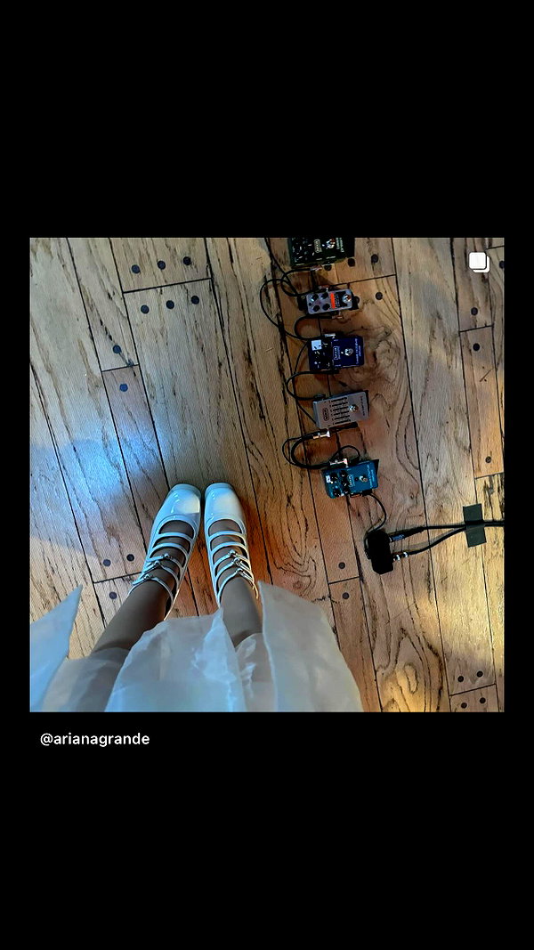 arianagrande instagram image archive image