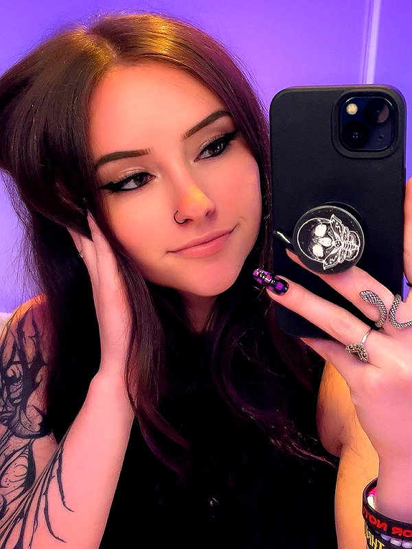 megann_eliizabeth instagram image archive image