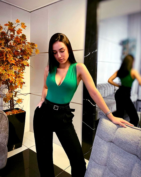 marii.a_v instagram image archive image