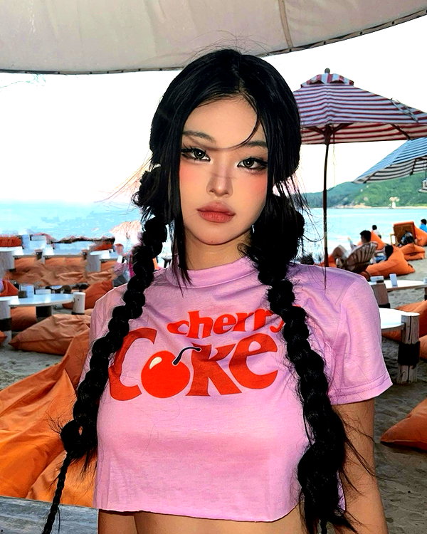 ll.lu1s instagram image archive image