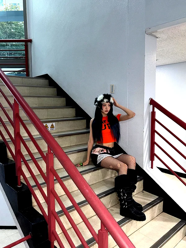 hhh.e_c.v instagram image archive image