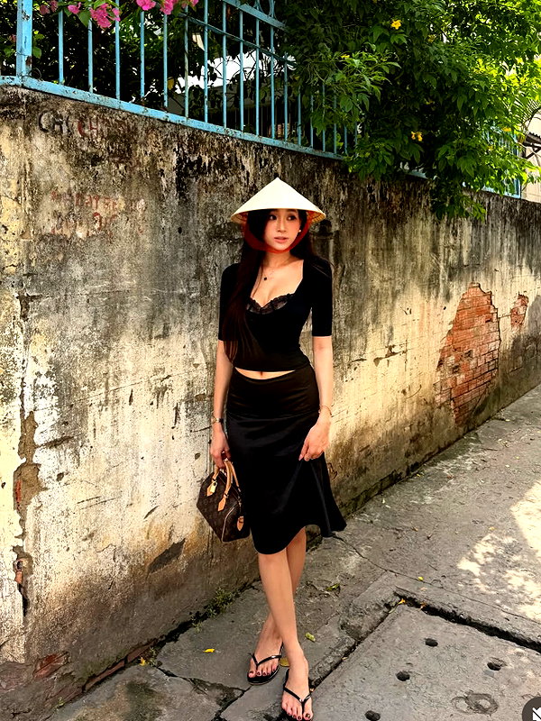 lyhythuedoxinh instagram image archive image