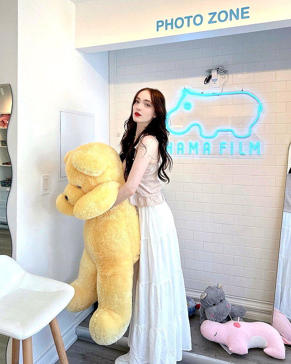 1uvgabi instagram image archive image