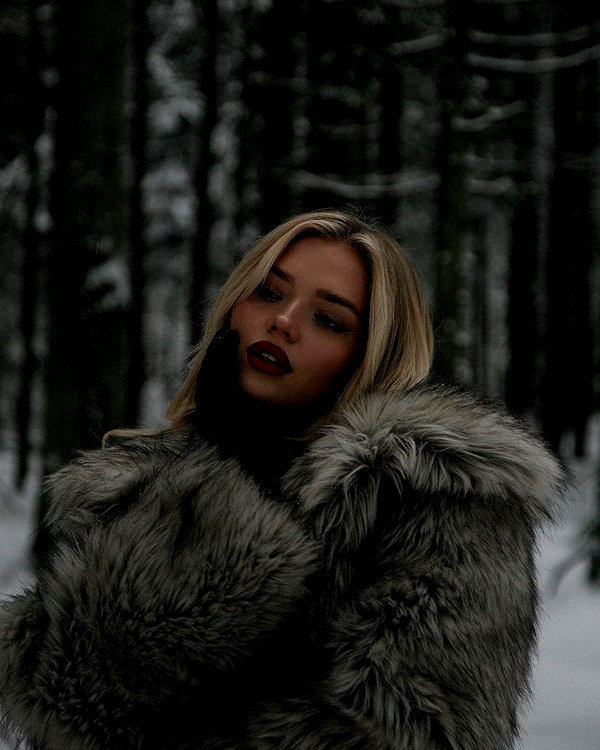 esmireal instagram image archive image