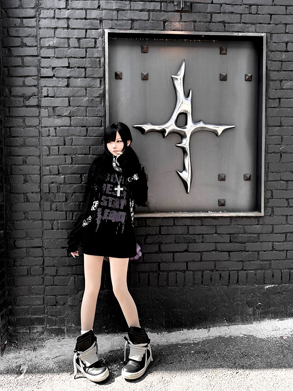 9unxx7 instagram image archive image