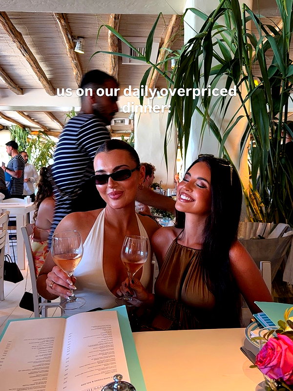 jey__mar instagram image archive image