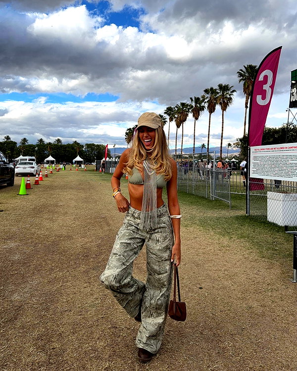 sophiebatzloff instagram image archive image