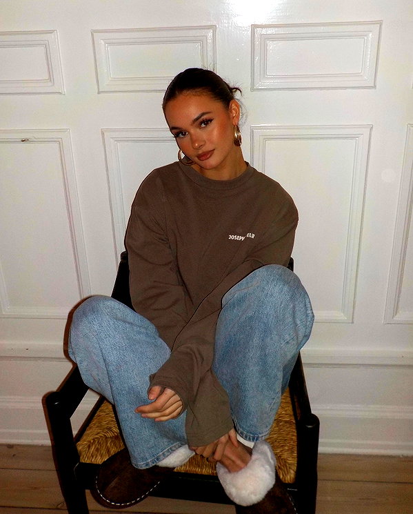emmaaurora instagram image archive image