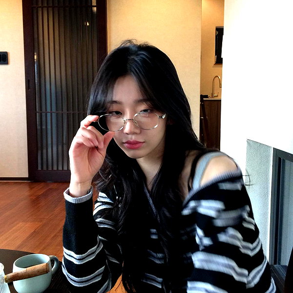 hyeweon__ archive image