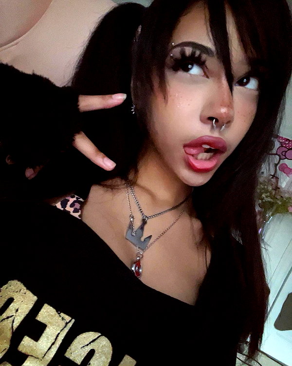 twodollie instagram image archive image