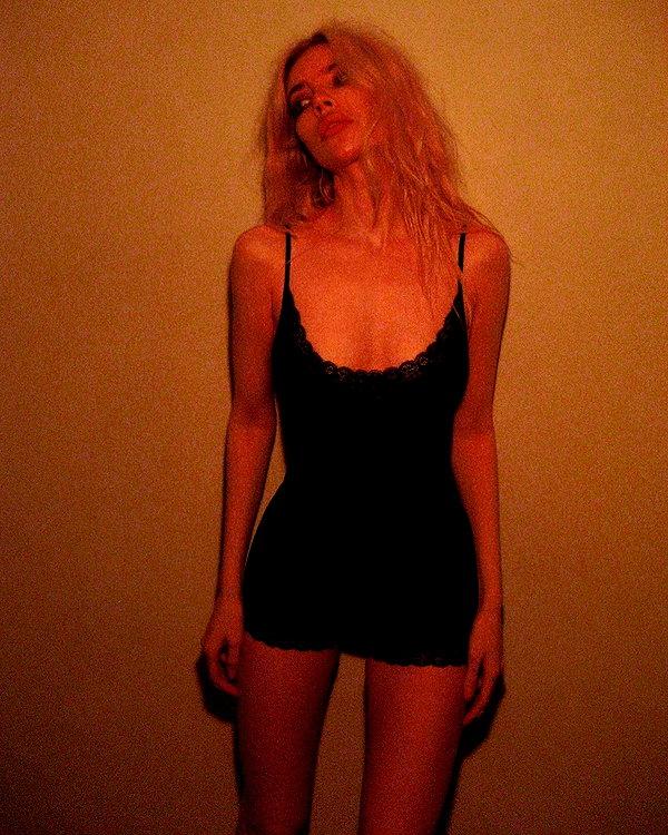 alien.hanna instagram image archive image