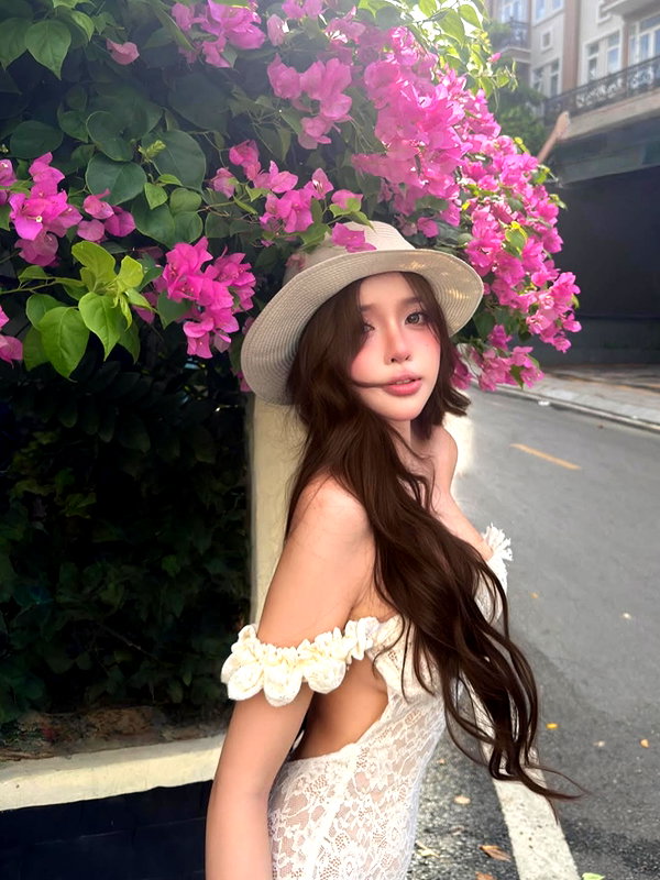 lyhythuedoxinh instagram image archive image