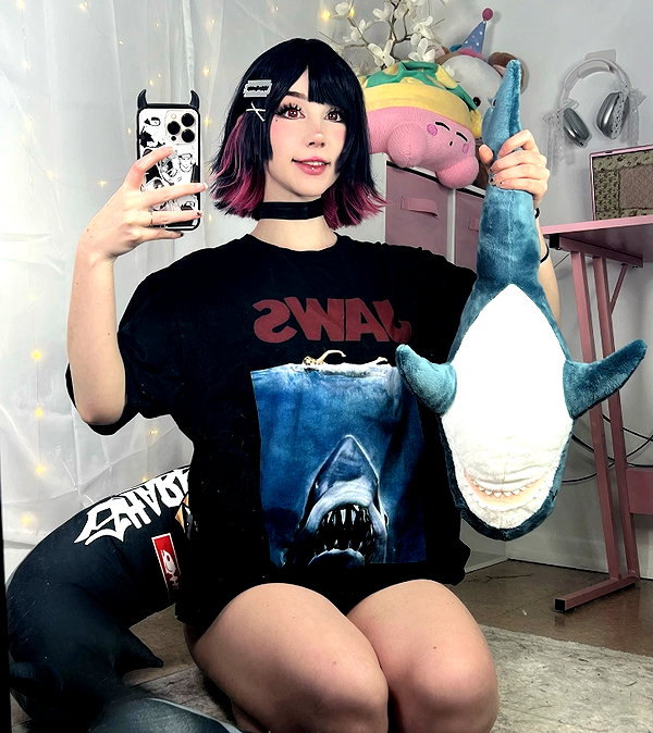 danielle.mercedie instagram image archive image