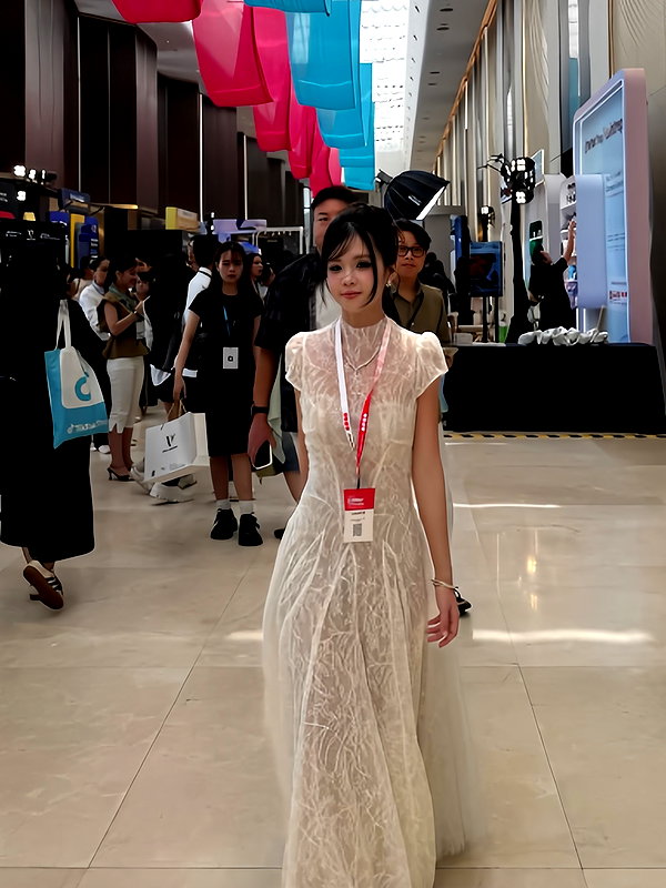 lyhythuedoxinh instagram image archive image