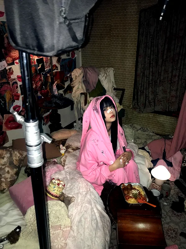 hhh.e_c.v instagram image archive image