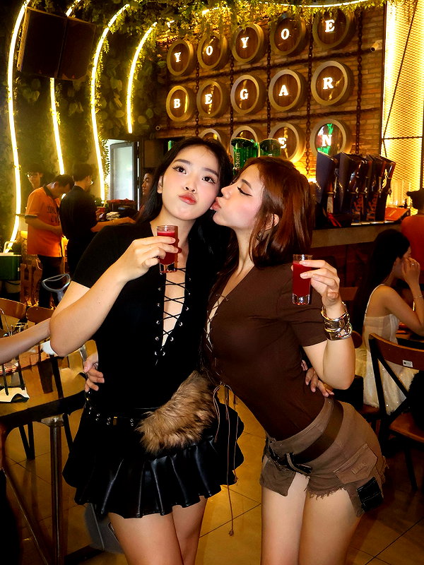 lyhythuedoxinh instagram image archive image