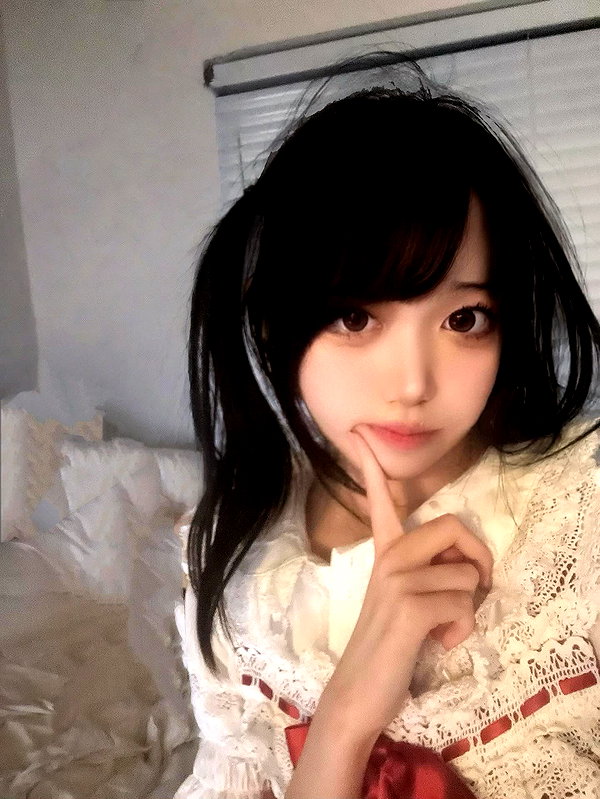 yuyuslivestreamdiary instagram image archive image