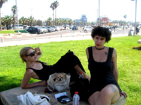alma.almog instagram image archive image