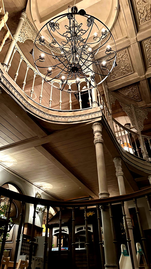 avestanova instagram image archive image