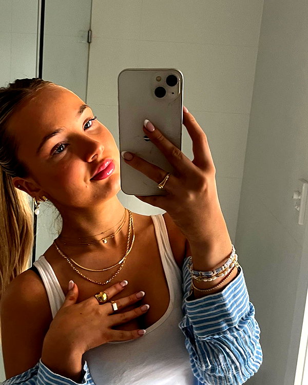 0emmamac instagram image archive image