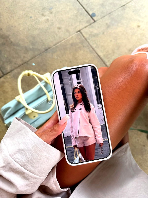 oliviaphillipps instagram image archive image