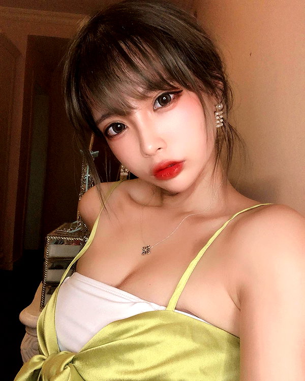 erokochiba instagram image archive image
