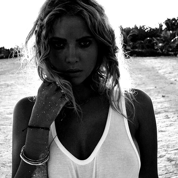 ashleybenson instagram image archive image