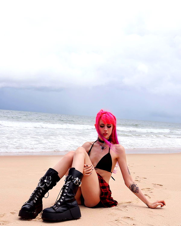jadelaverne instagram image archive image