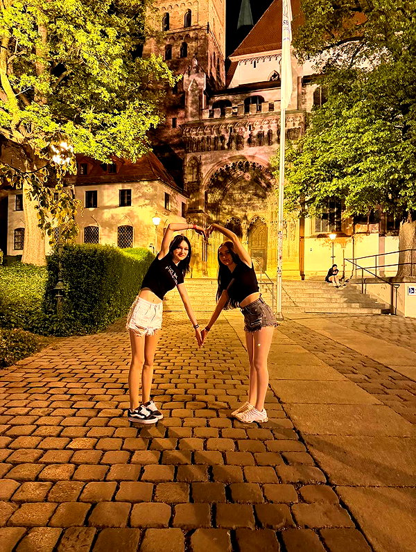 elviksi_07 instagram image archive image