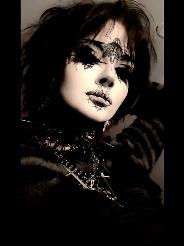 darkblueyoshii instagram image archive image