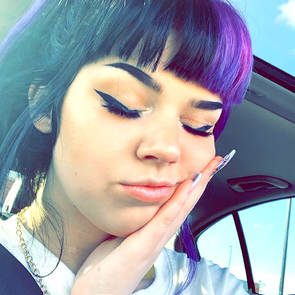 yeahimcaroline instagram image archive image