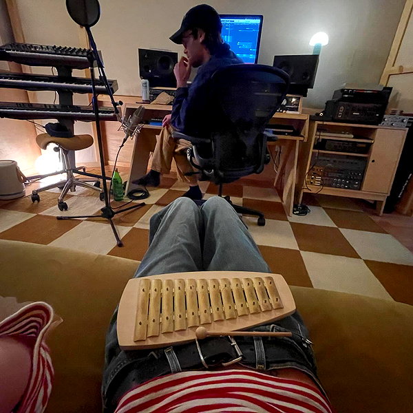 Archived image from @lolabllue on Instagram