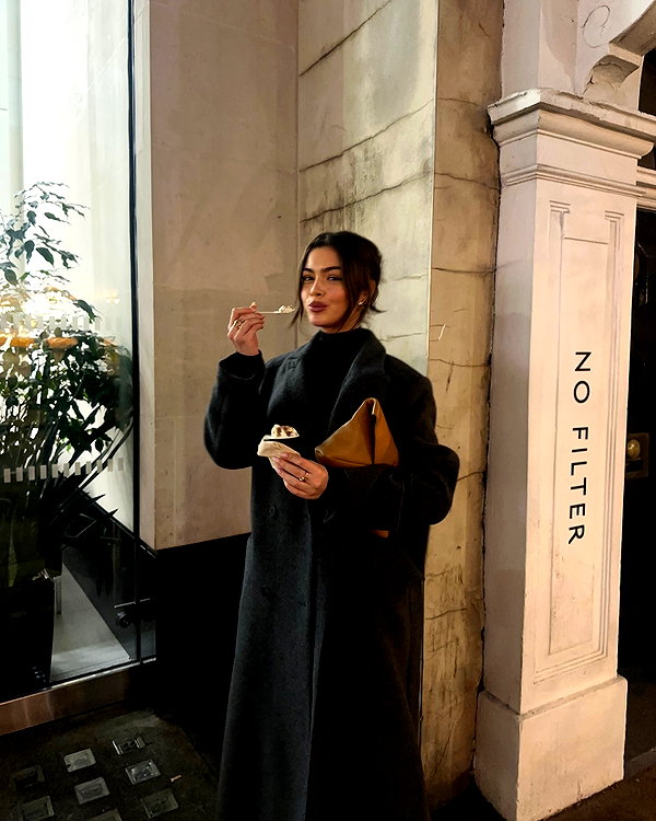oliviaphillipps instagram image archive image
