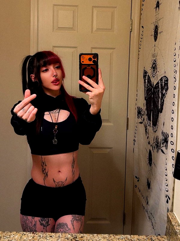 luucifina instagram image archive image