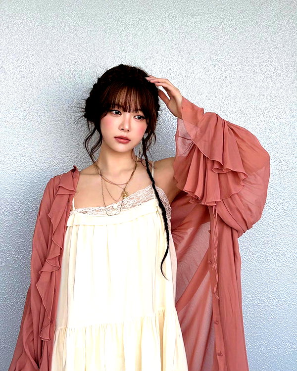hhh.e_c.v instagram image archive image