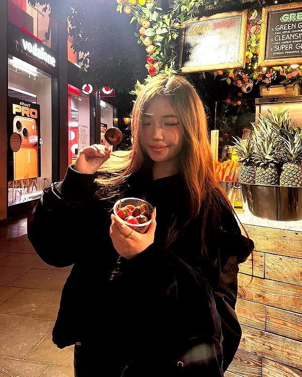 joycee.e instagram image archive image