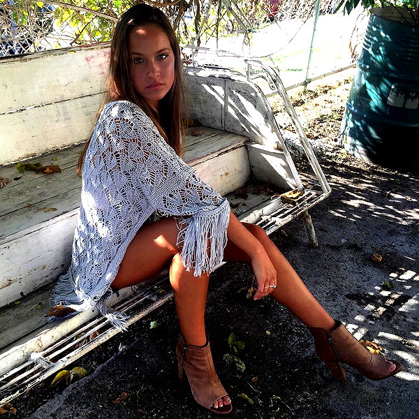olivia.mathers instagram image archive image