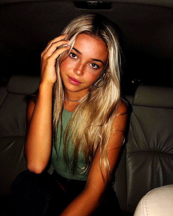 livvydunne instagram image archive image