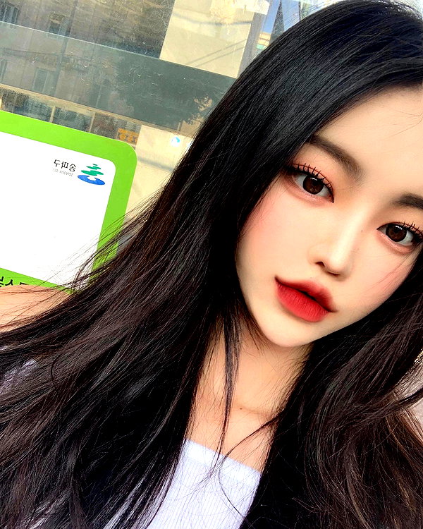 daxbin instagram image archive image