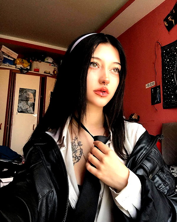 madamist_ instagram image archive image