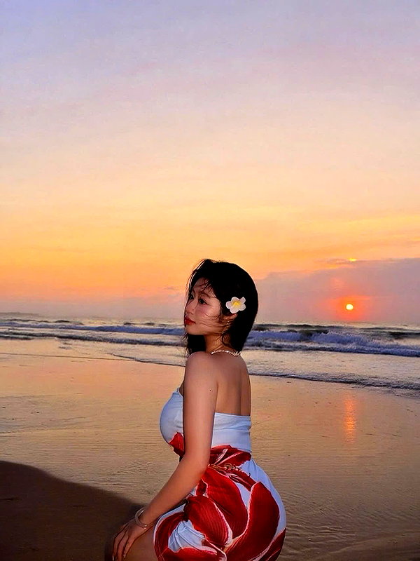 lyhythuedoxinh instagram image archive image