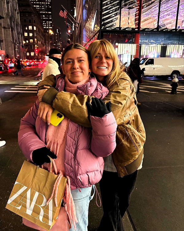 lila.clarkson instagram image archive image