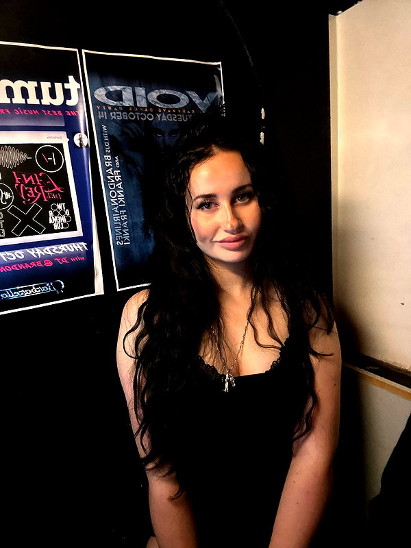 deserveeanna instagram image archive image