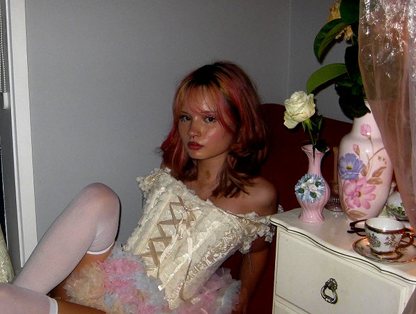 macaroni_naomi instagram image archive image