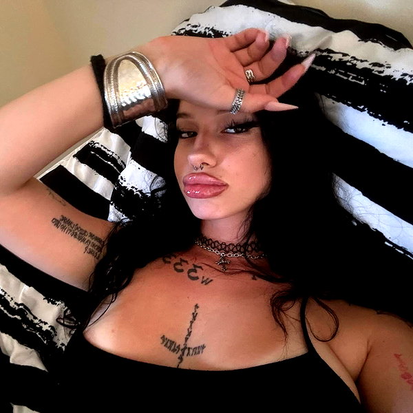shawtysuzi instagram image archive image