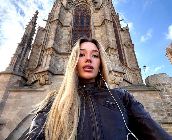 avestanova instagram image archive image